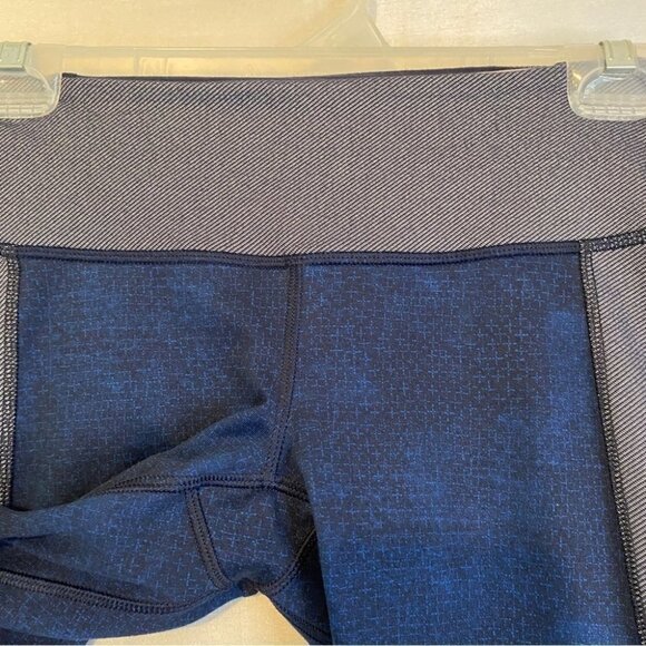 Lululemon Wunder Under  Crop Sashiko Size 4 - Picture 7 of 14